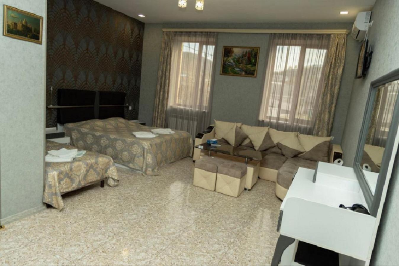 Noyemburg Hotel Noyemberyan Экстерьер фото
