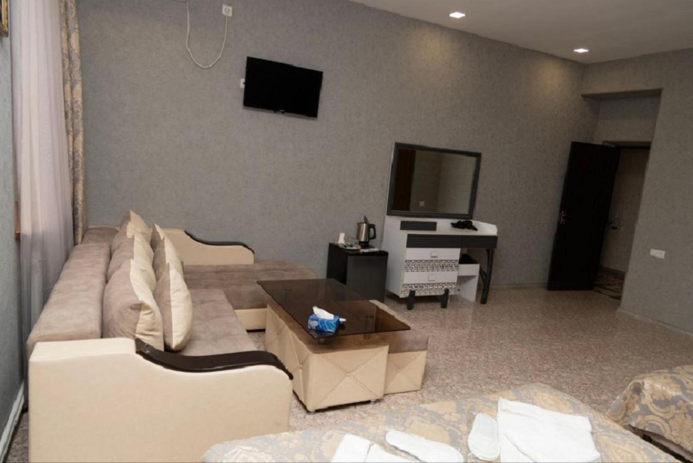 Noyemburg Hotel Noyemberyan Экстерьер фото